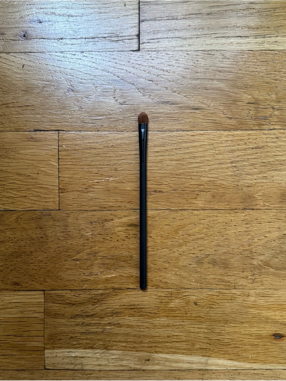 NARS Cosmetics #49 Wet / Dry Eyeshadow makeup brush